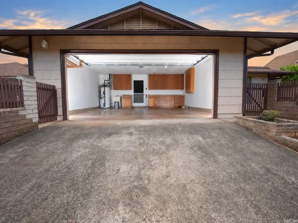 94-277 Kuanalio Loop, Mililani, HI 96789