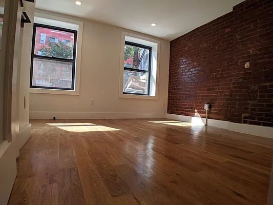 Rented by Urban Pads | media 8