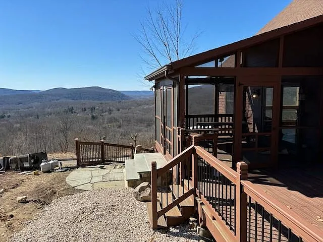 3 bed, 2.5 bath, 1806 sqft, $5,950 — Photo 4
