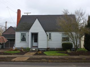 225 9th St, Springfield, OR 97477