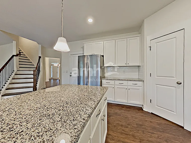 1084 Adams Haven Bnd — Photo 3