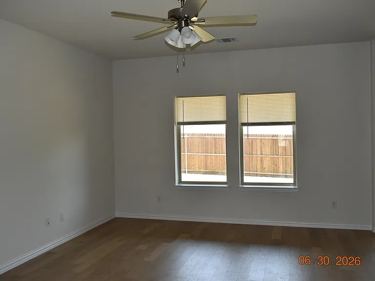 3321 Riverlawn Dr — Photo 15