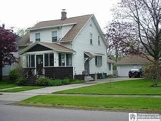 1st image of 28 Parkway Ave