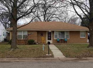 1803 Poplar St, Winfield, KS 67156