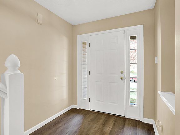 4th image of 2450 Manita Dr