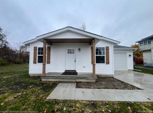 1325 Water St, Port Huron, MI 48060