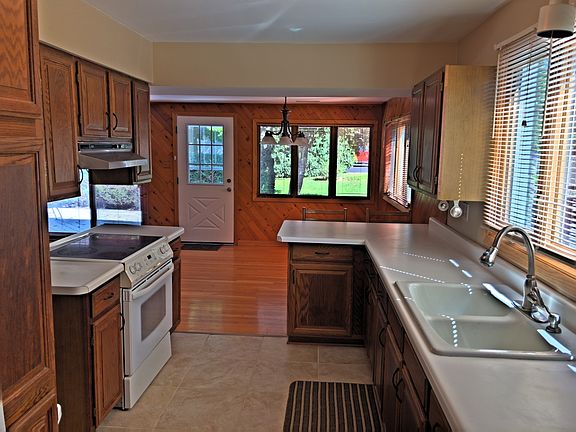 5th image of 18168 W Twin Lakes Blvd