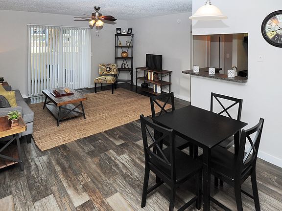 5th image of 4711 S Himes Ave #1605
