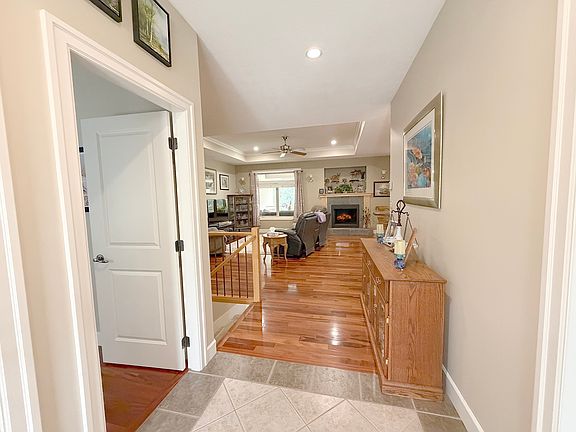 5th image of 2530 Valley Pl