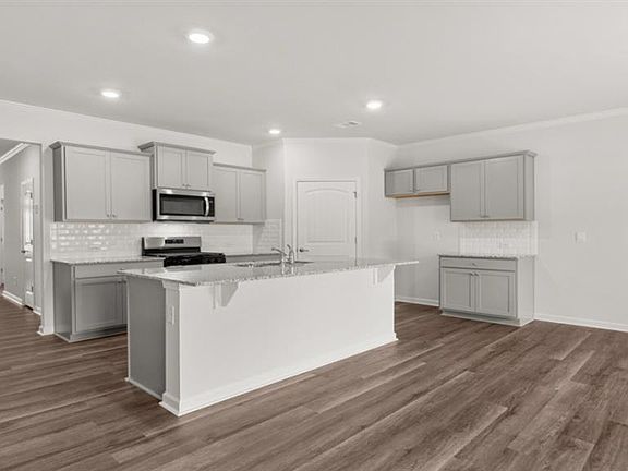 7th image of this home