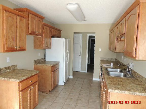 3rd image of 205 Mossy Springs Dr