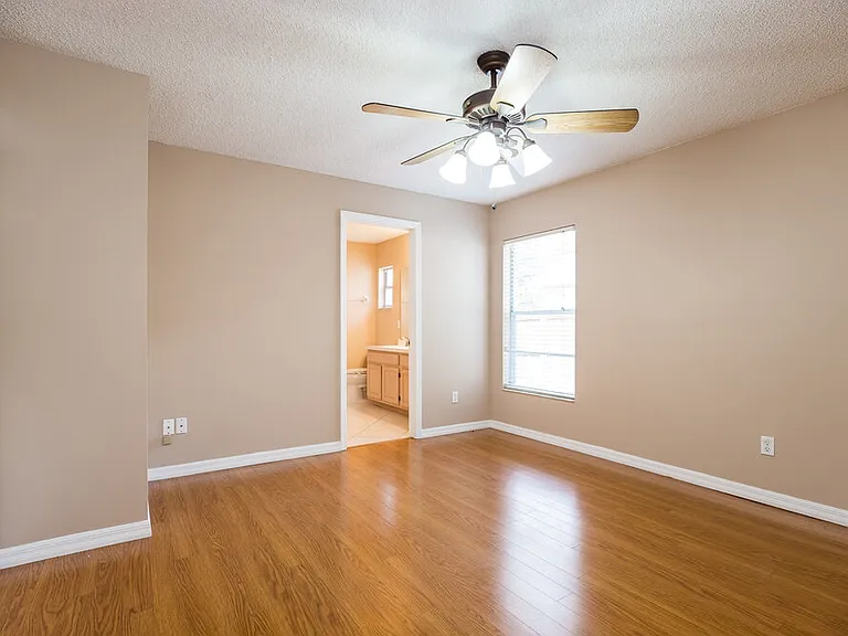 1254 Countrywind Dr — Photo 9