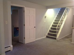55 Sherwood Dr, Larchmont, NY