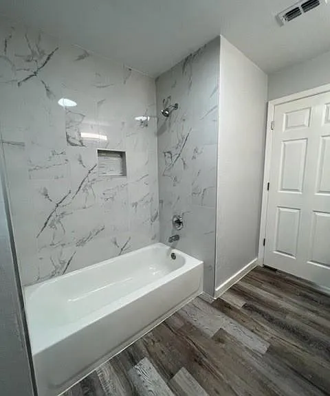 710 Avenue J Pl — Photo 17