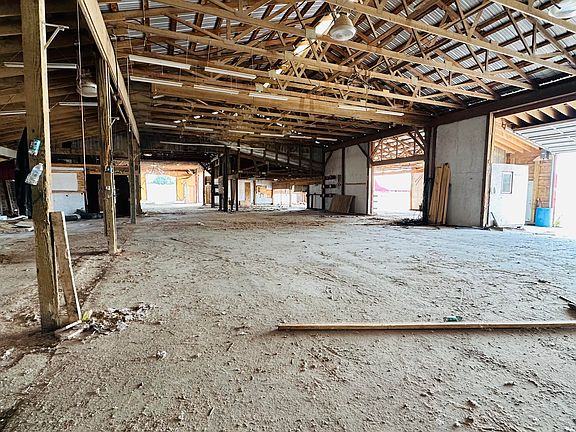 2nd image of 17138 Twin School Hwy