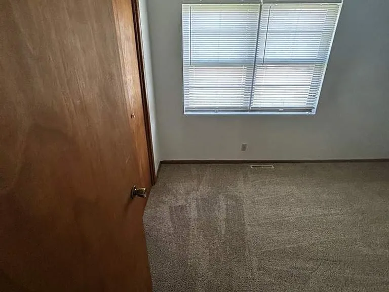 1230 S Jackson St — Photo 12