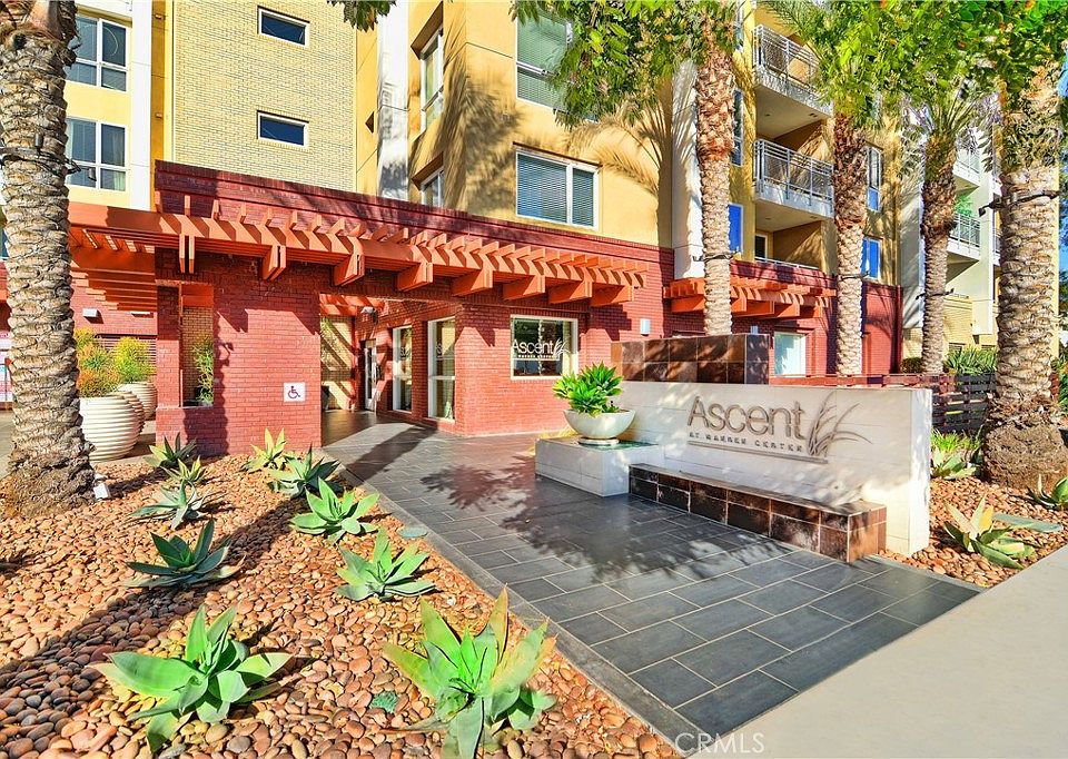 1st image of 21301 Erwin St Unit 304