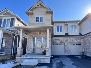 9348 White Oak Ave, Niagara Falls, ON L2G3P6