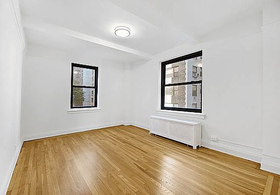 3rd image of 220 E 62nd St #2D