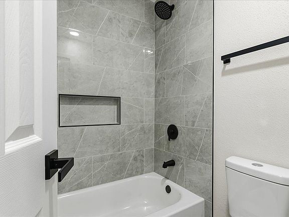 5th image of 13414 Ravensway Dr