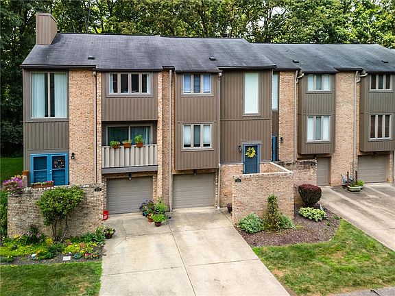3rd image of 374 Central Dr