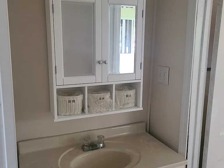 140 Mullens St — Photo 23