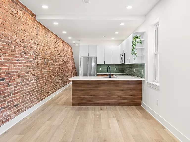 4503 N 19th St #2 — Photo 9