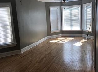 707 Reba Pl #1, Evanston, IL 60202