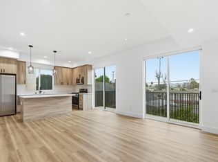 5805 Kester Ave, Van Nuys, CA 91411