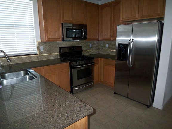 3rd image of 2803 Stonegate Dr