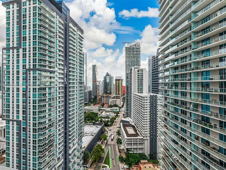1000 Brickell Plz #3002 — Photo 49