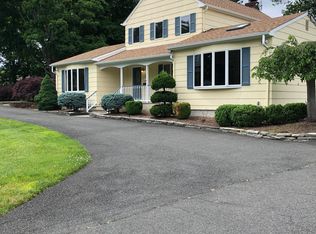 53 E Madison Ave, Florham Park, NJ 07932