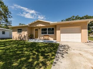 8955 78th Ave, Seminole, FL 33777