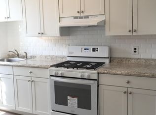 13 Glenwood Ave APT 2, Jersey City, NJ 07306