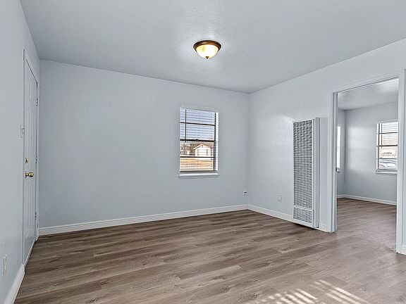 5th image of 612 Harley Dr