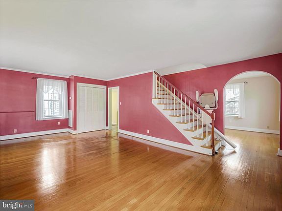 4th image of 1304 Salem Ave