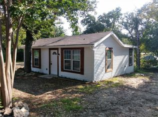 524 Marquette Ave, Azle, TX 76020