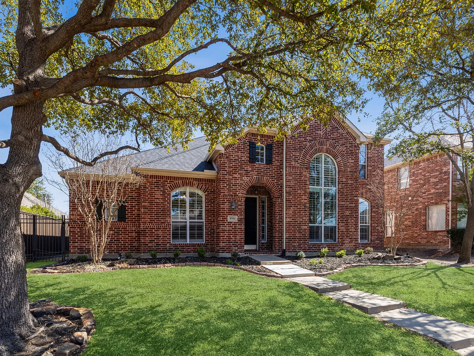 4 bed, 3.5 bath, 3674 sqft, $4,300 — Photo 3