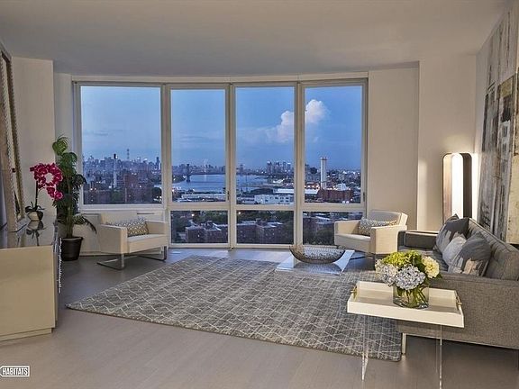 3rd image of 86 Fleet Pl APT 23U