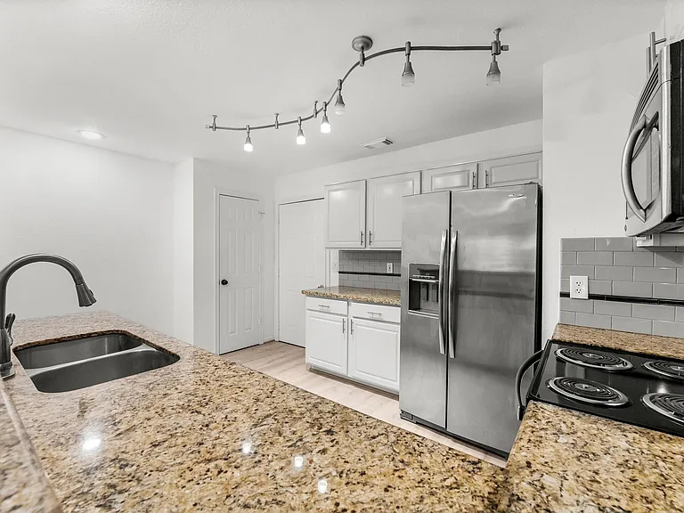 351 Fantasy Ln — Photo 13
