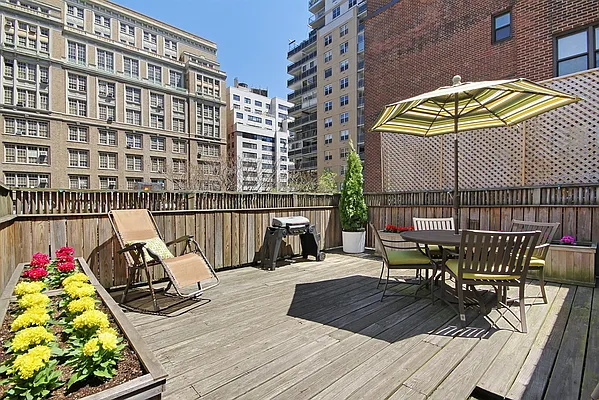 Sold by Corcoran | media 12