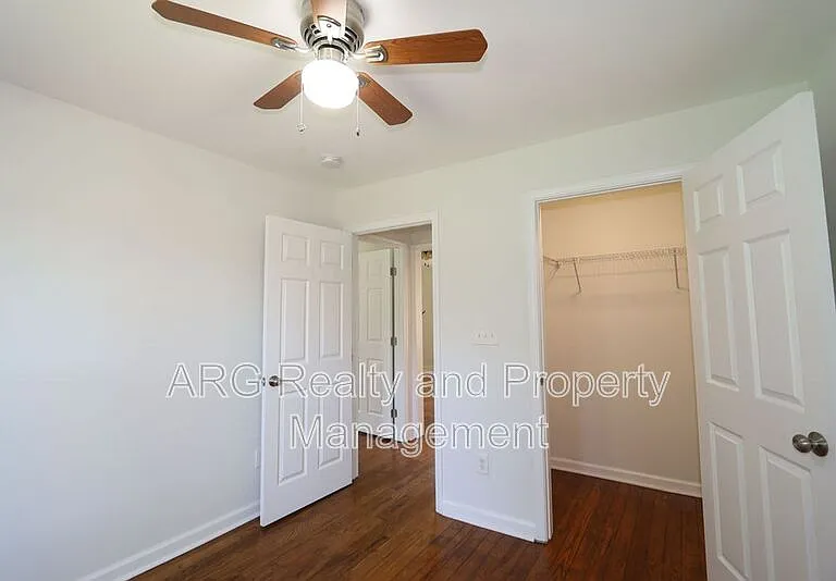 1095 Ira St SW — Photo 28