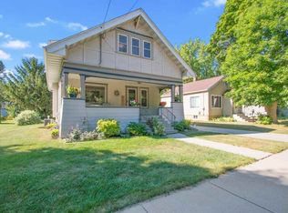 115 W 19th Ave, Oshkosh, WI 54902