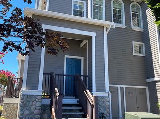 338 E East St, Benicia, CA 94510