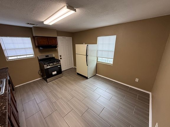 5th image of 6709 Cathcart Dr