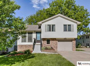 5212 S 82nd St, Ralston, NE 68127