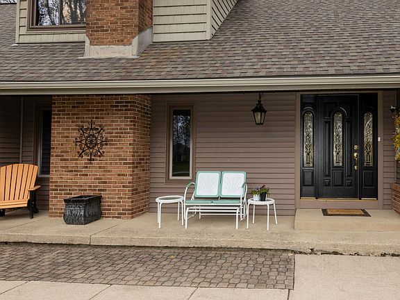 4th image of 6825 Fleur Dr