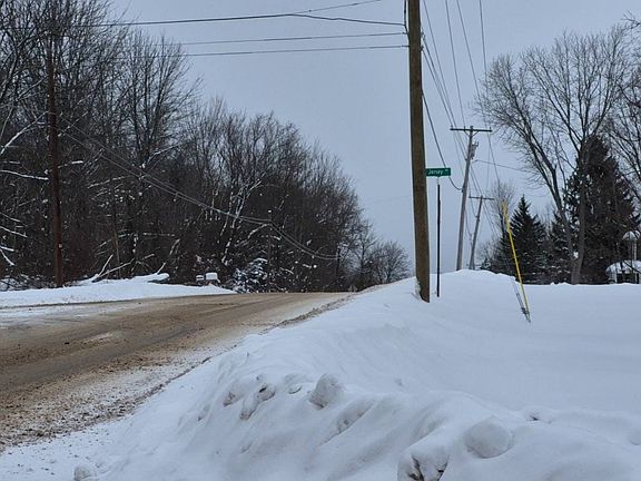 4th image of 7148 Bear Swamp Rd