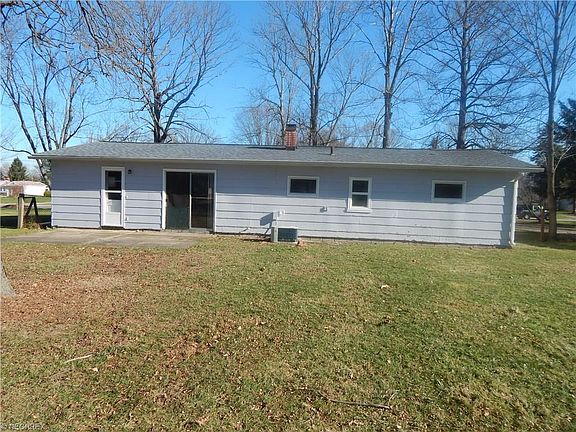 3rd image of 1688 Brintnall Dr