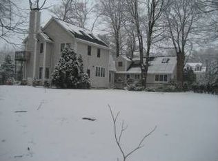 373 Main St, New Canaan, CT 06840